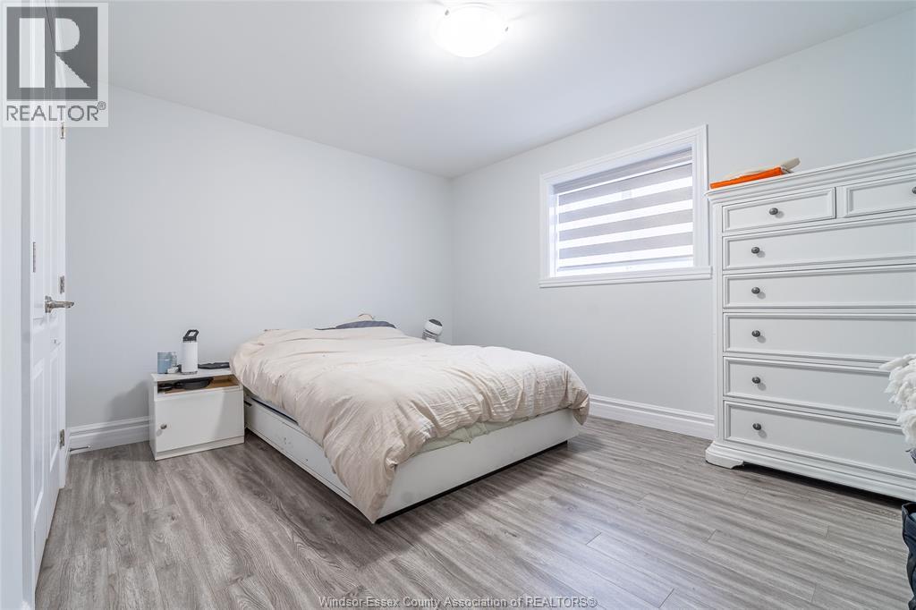 Photo 42 of 44 Peachtree Lane, Chatham ON