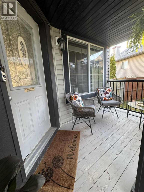 Photo 3 of 148 Stonegate Crescent Nw, Airdrie AB