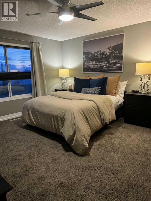 Photo 19 of 148 Stonegate Crescent Nw, Airdrie AB