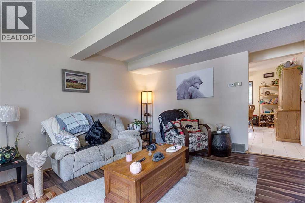Photo 6 of 176 Metcalf Avenue, Red Deer AB