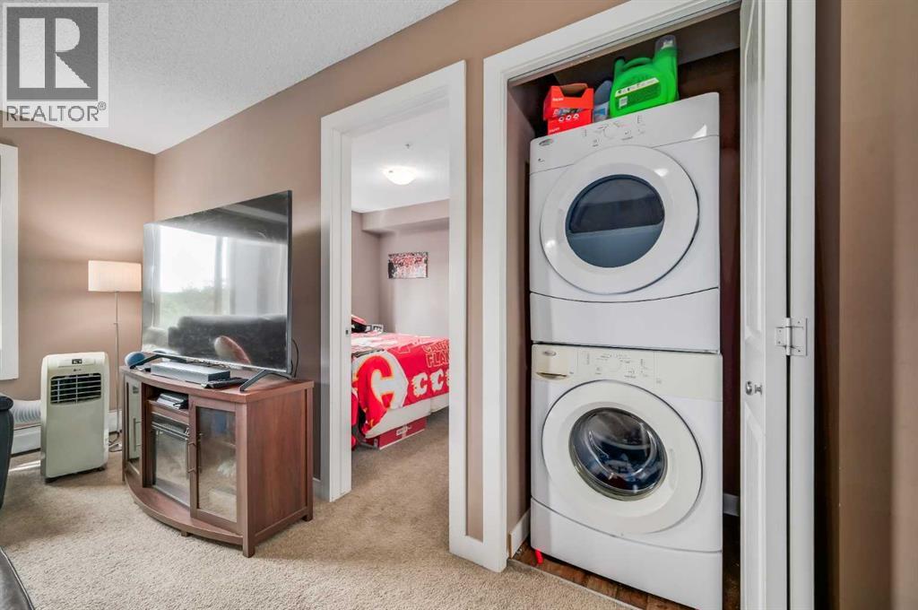 Photo 15 of 4317 403 Mackenzie Way Sw, Airdrie AB