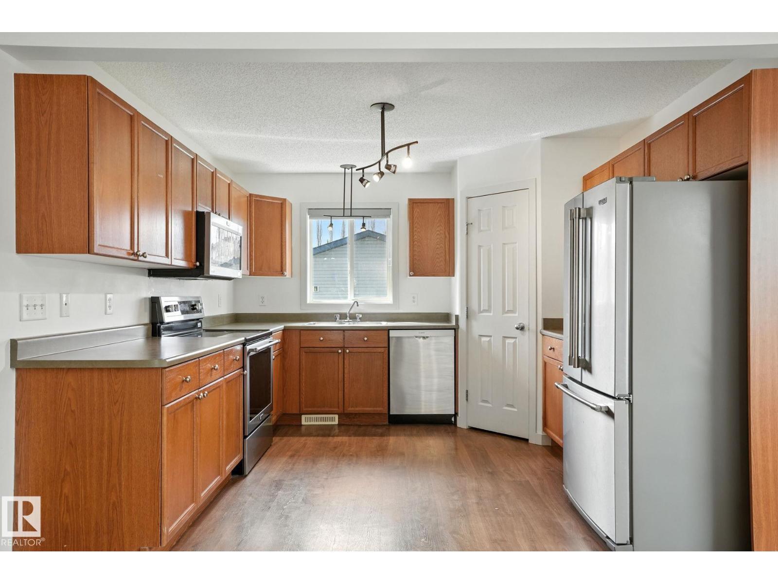 Photo 14 of 163 Brintnell Bv Nw, Edmonton AB