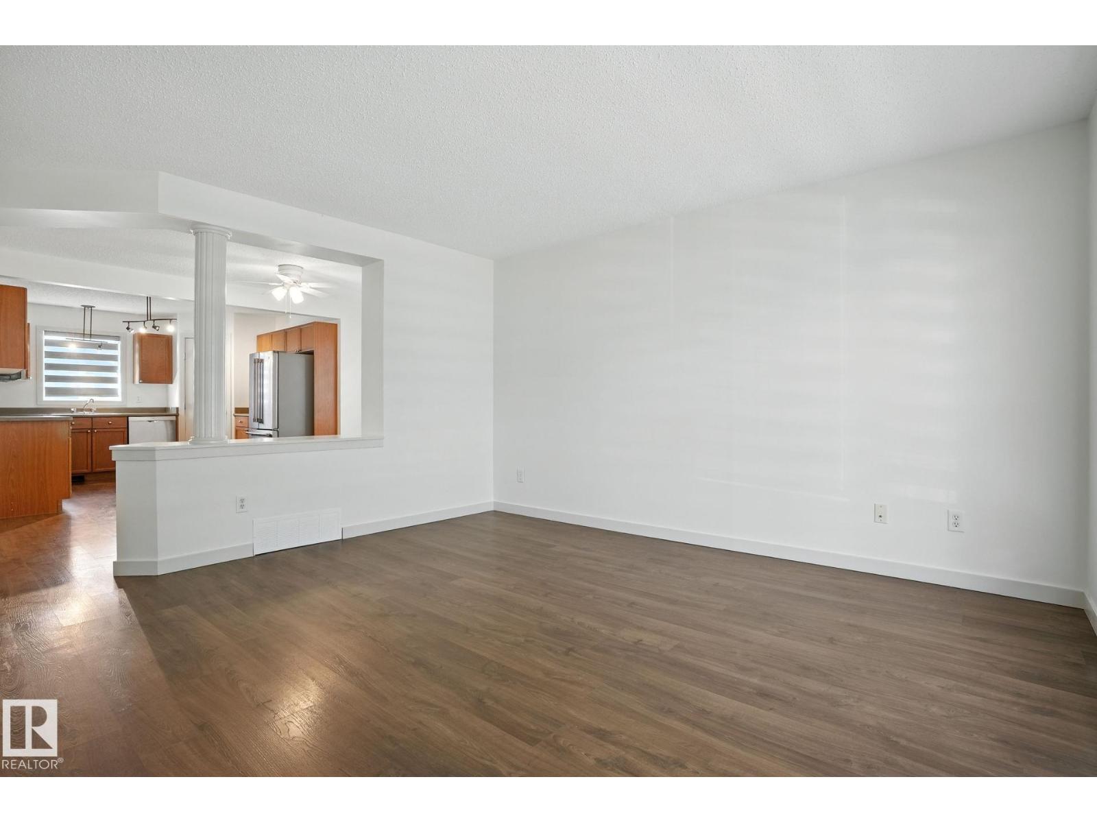 Photo 3 of 163 Brintnell Bv Nw, Edmonton AB