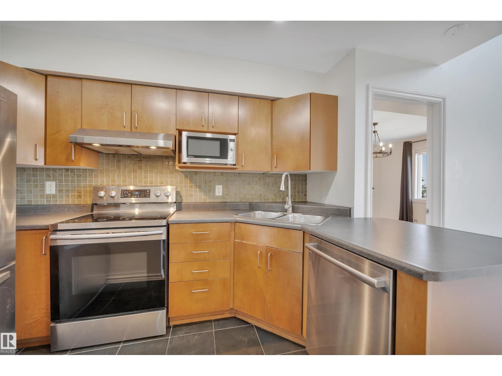 Photo 24 of 408 10118 95 St Nw, Edmonton AB