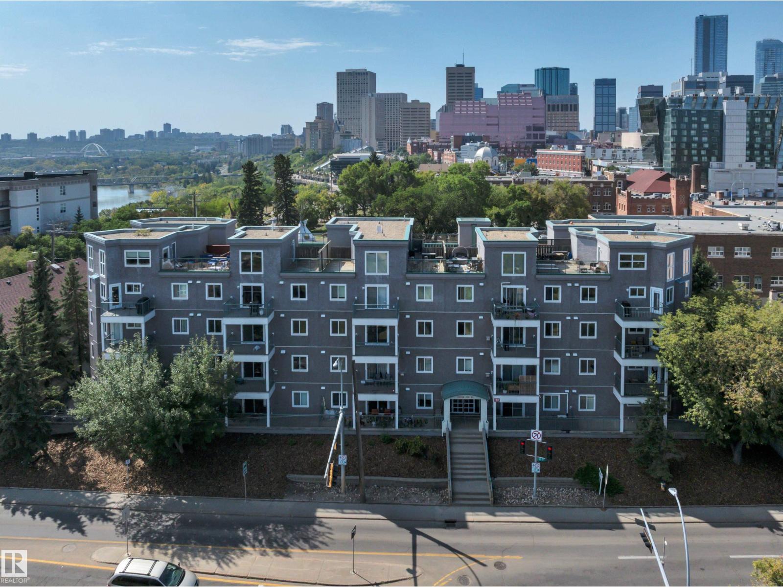 Photo 3 of 408 10118 95 St Nw, Edmonton AB