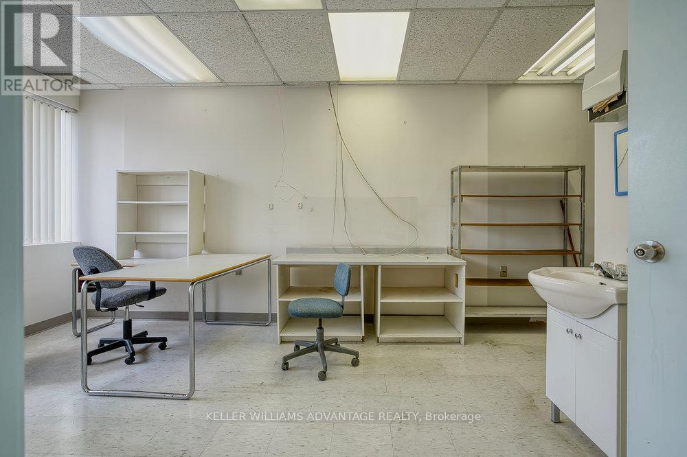 Photo 14 of 207 302 Spadina Avenue, Toronto ON