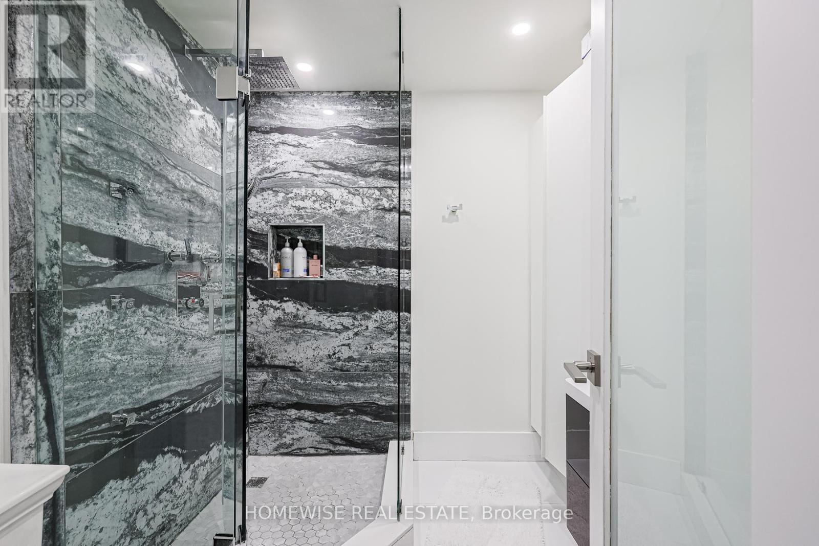 Photo 18 of 308 2603 Bathurst Street, Toronto ON