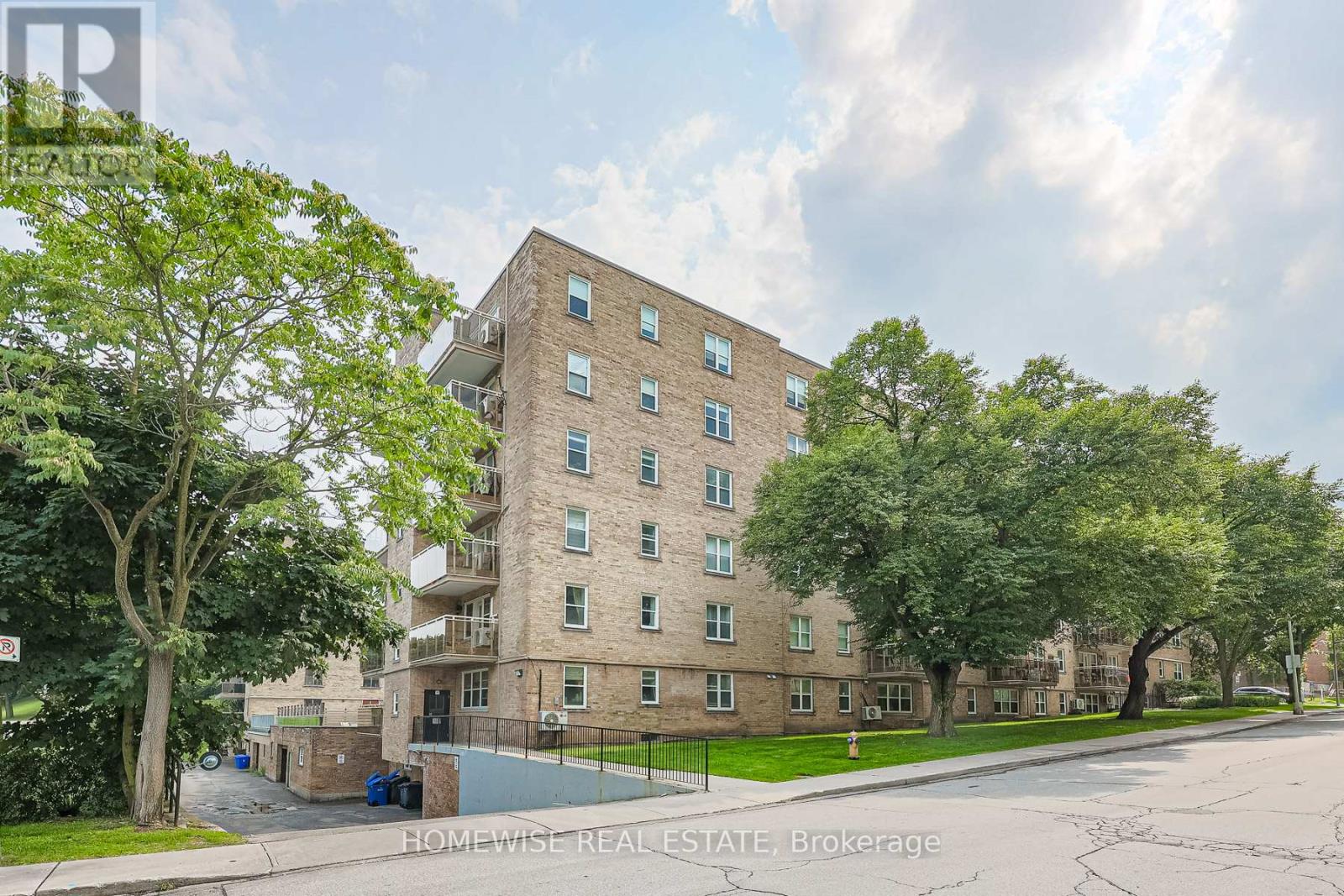 Photo 22 of 308 2603 Bathurst Street, Toronto ON