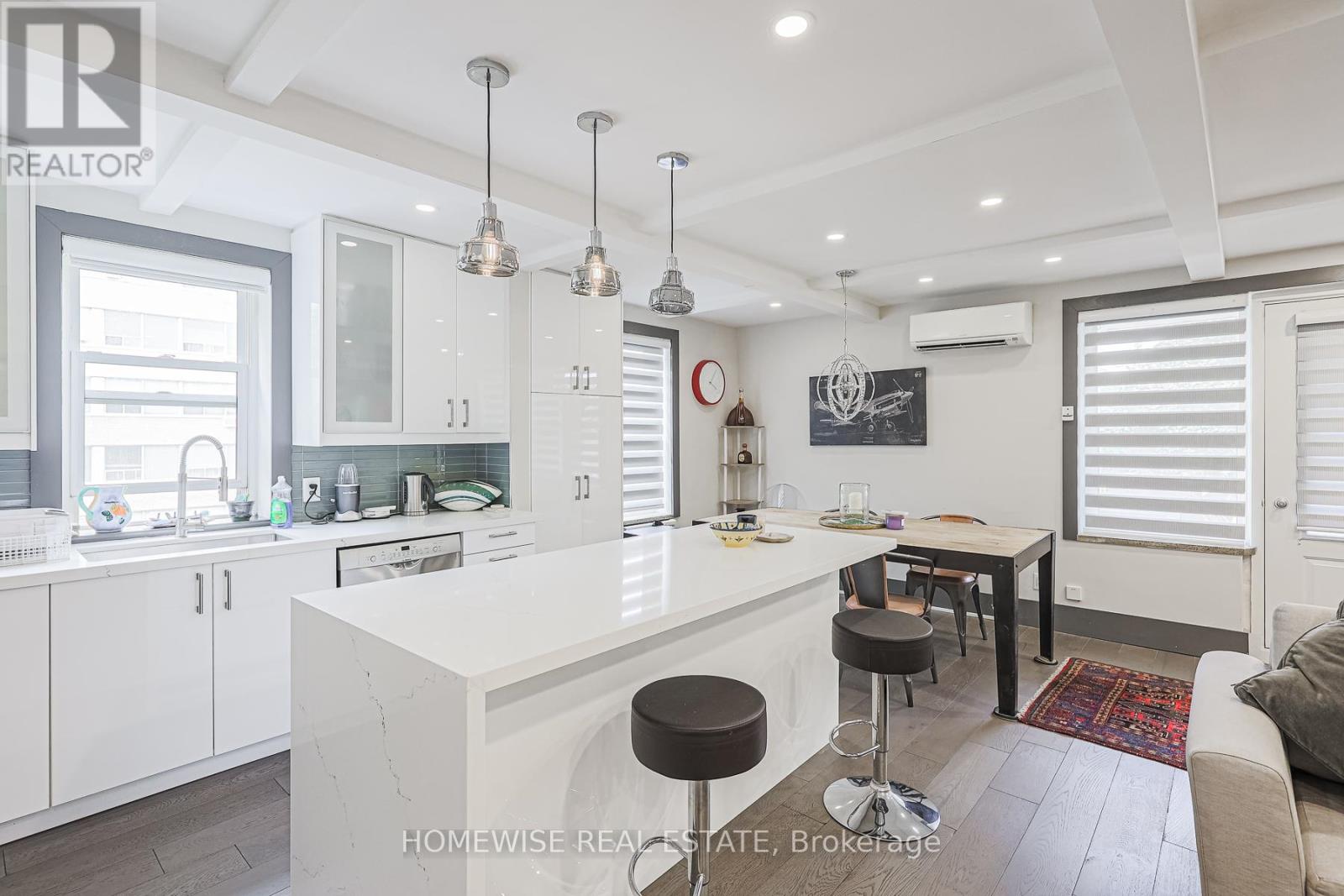 Photo 3 of 308 2603 Bathurst Street, Toronto ON