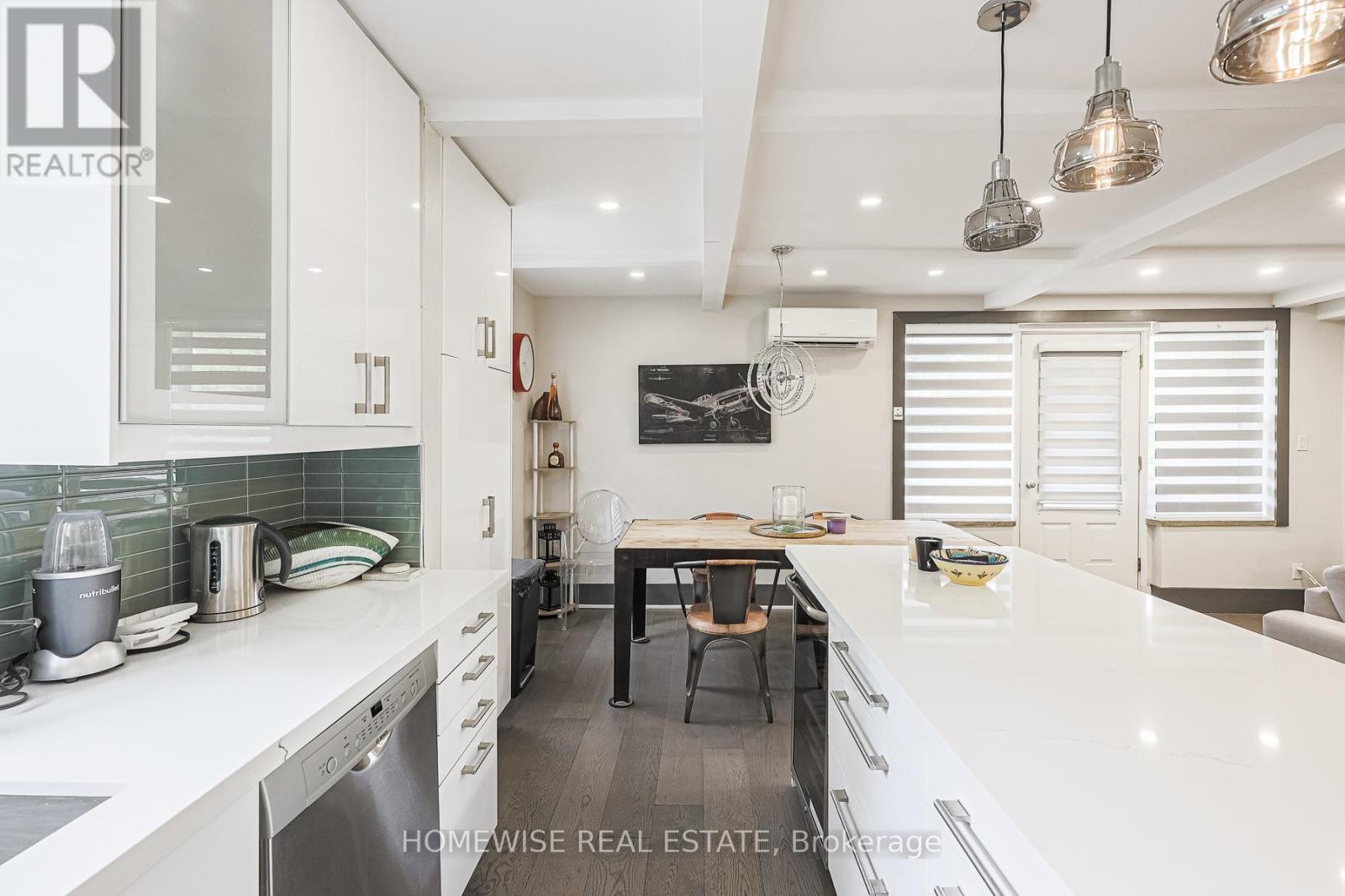 Photo 4 of 308 2603 Bathurst Street, Toronto ON