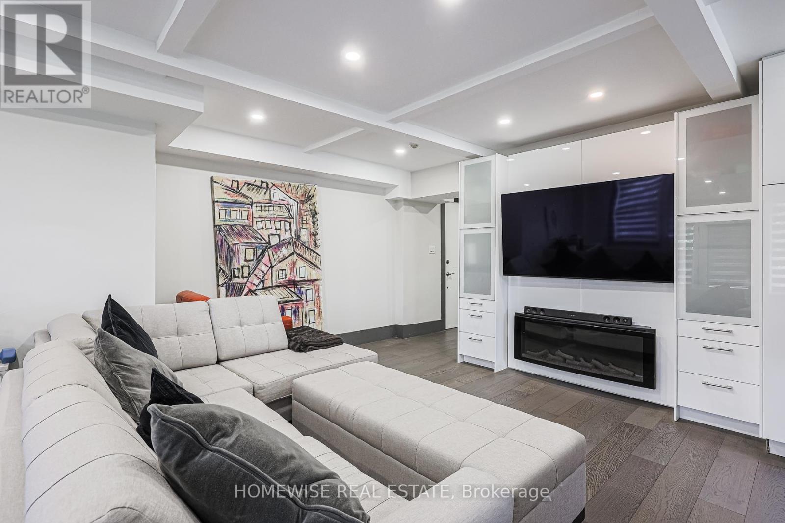 Photo 9 of 308 2603 Bathurst Street, Toronto ON
