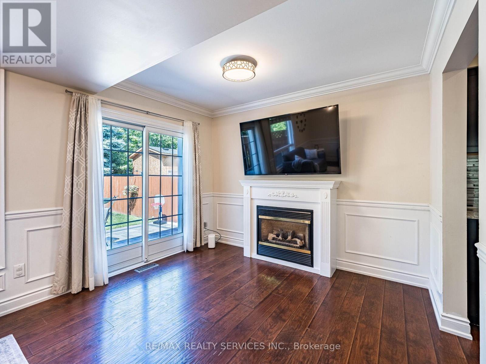 Photo 19 of 312 Killarney Court, Oshawa ON