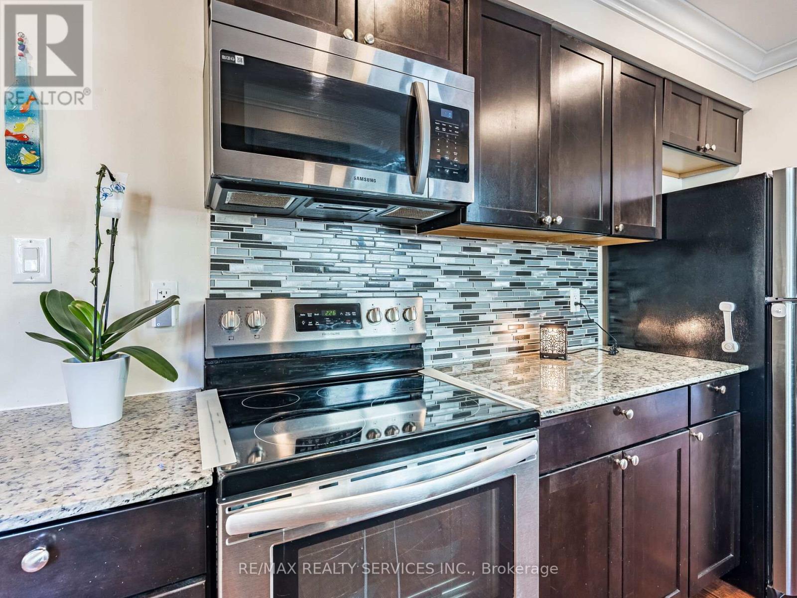 Photo 25 of 312 Killarney Court, Oshawa ON