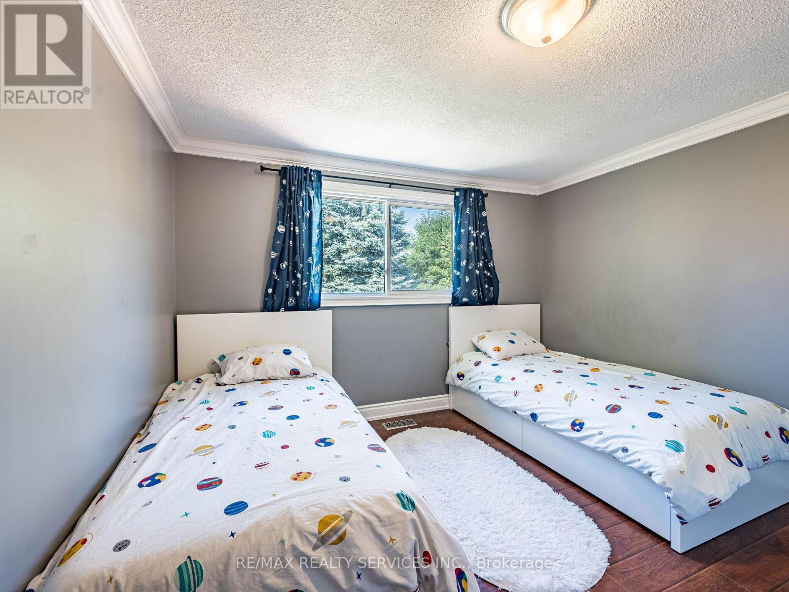Photo 33 of 312 Killarney Court, Oshawa ON