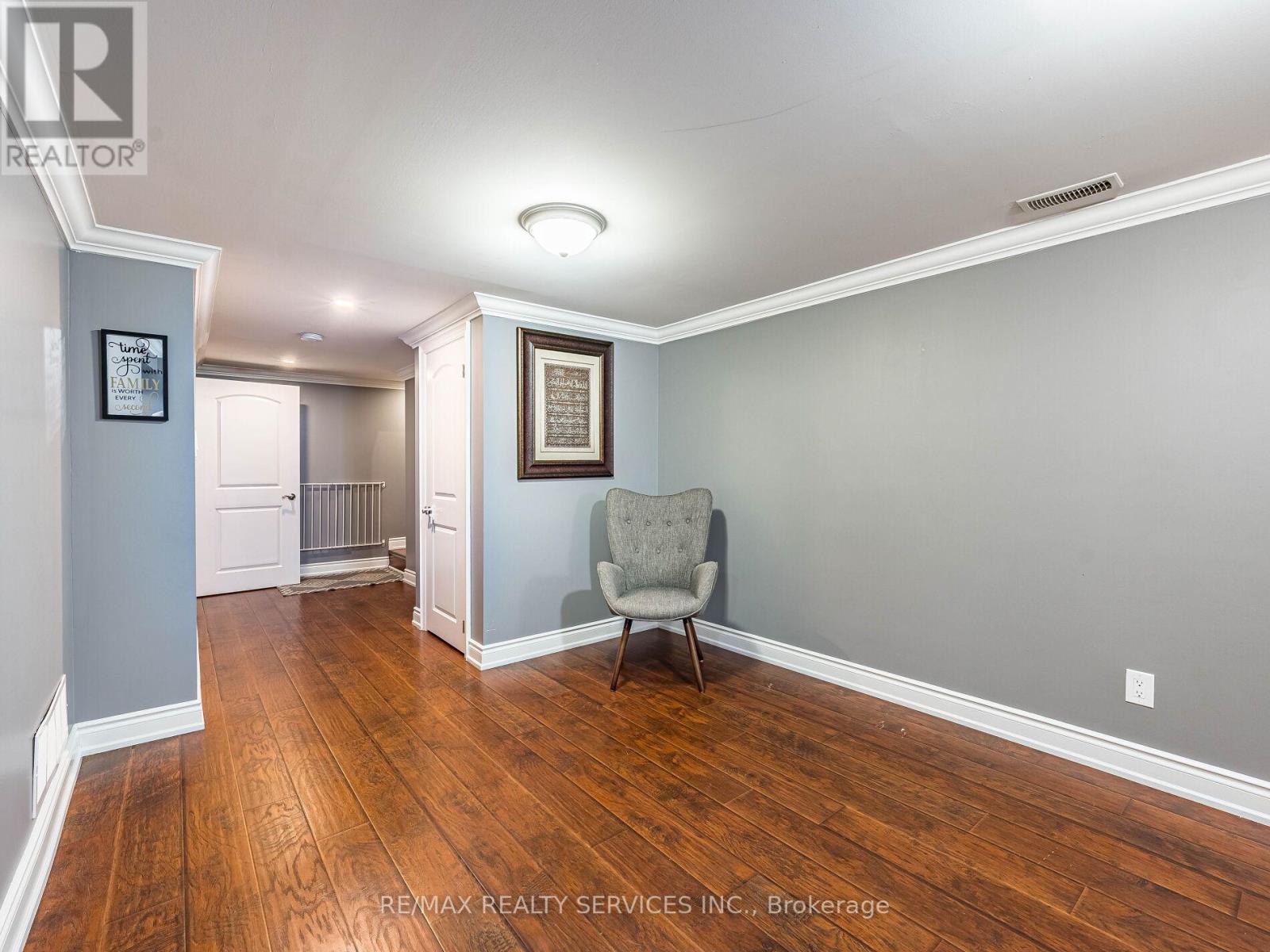 Photo 40 of 312 Killarney Court, Oshawa ON
