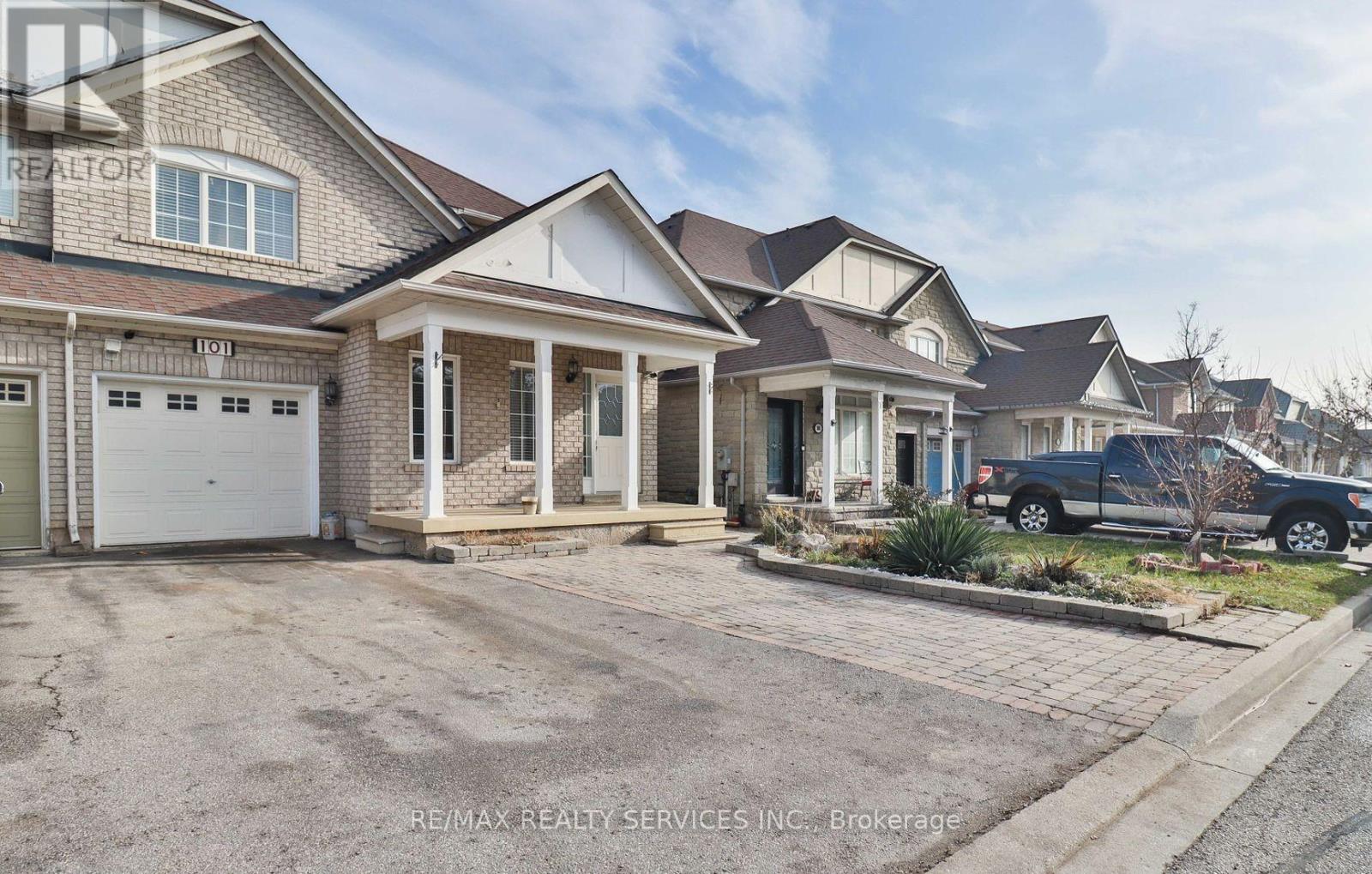 Photo 2 of Bsmt 101 Convoy Crescent, Vaughan ON