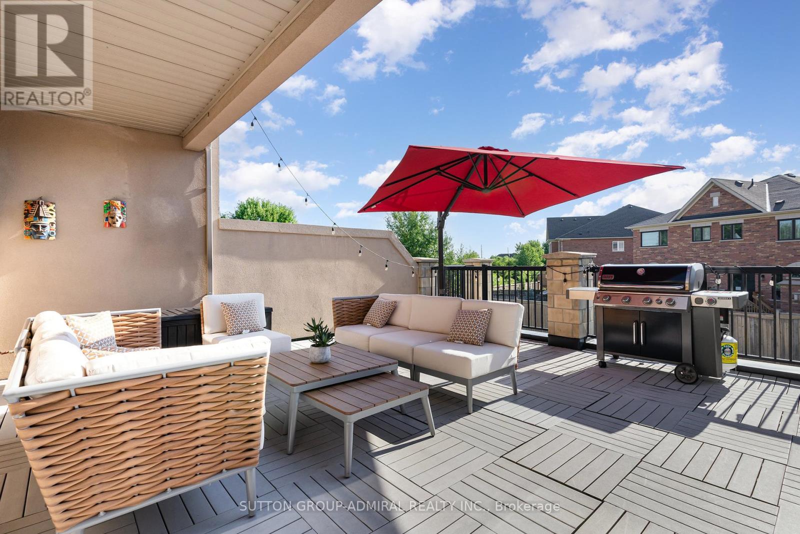 Photo 8 of 32 Grand Trunk Avenue, Vaughan ON