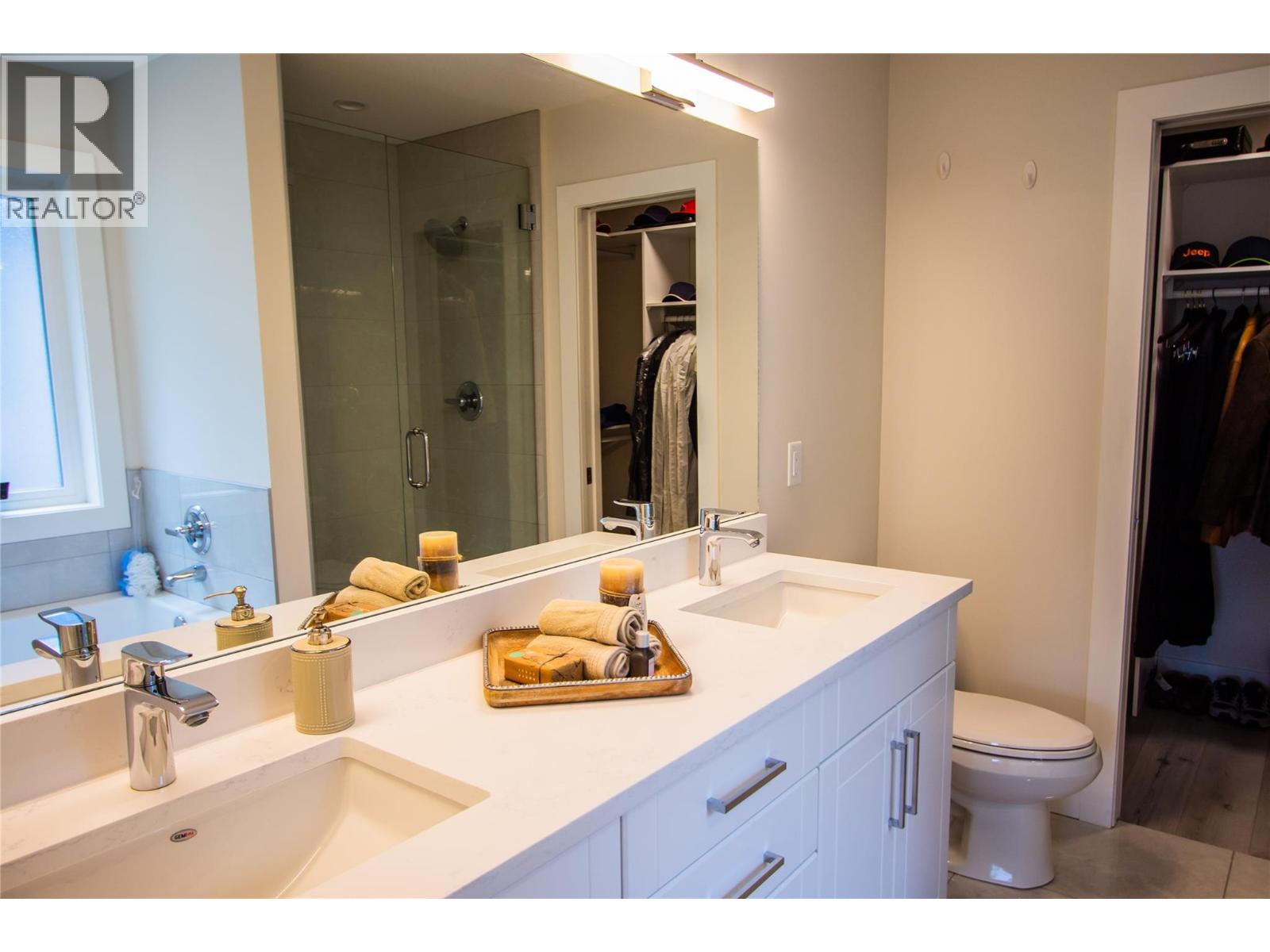 Photo 31 of 1286 Ethel Street, Kelowna BC