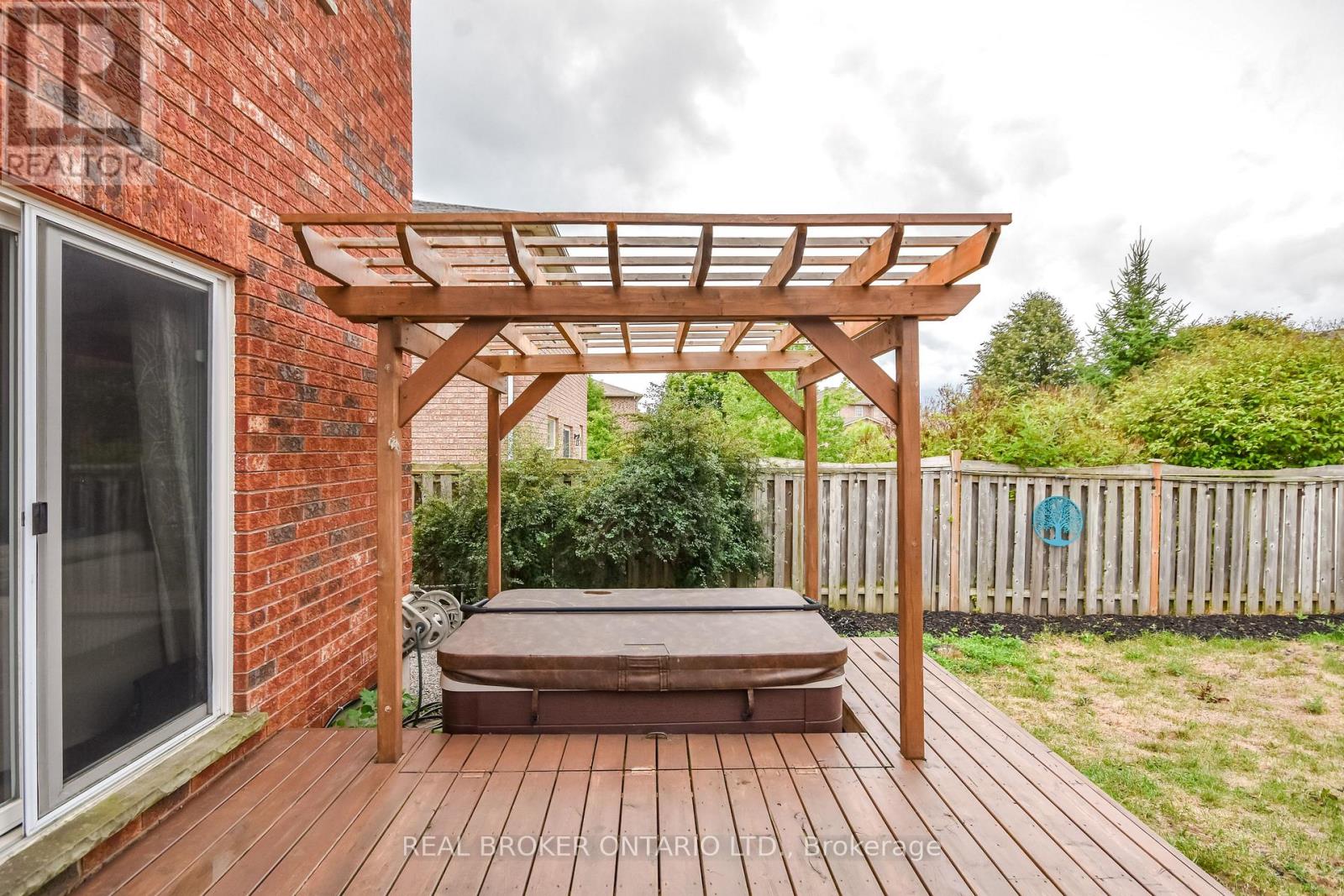 Photo 37 of 210 Pringle Drive, Barrie ON