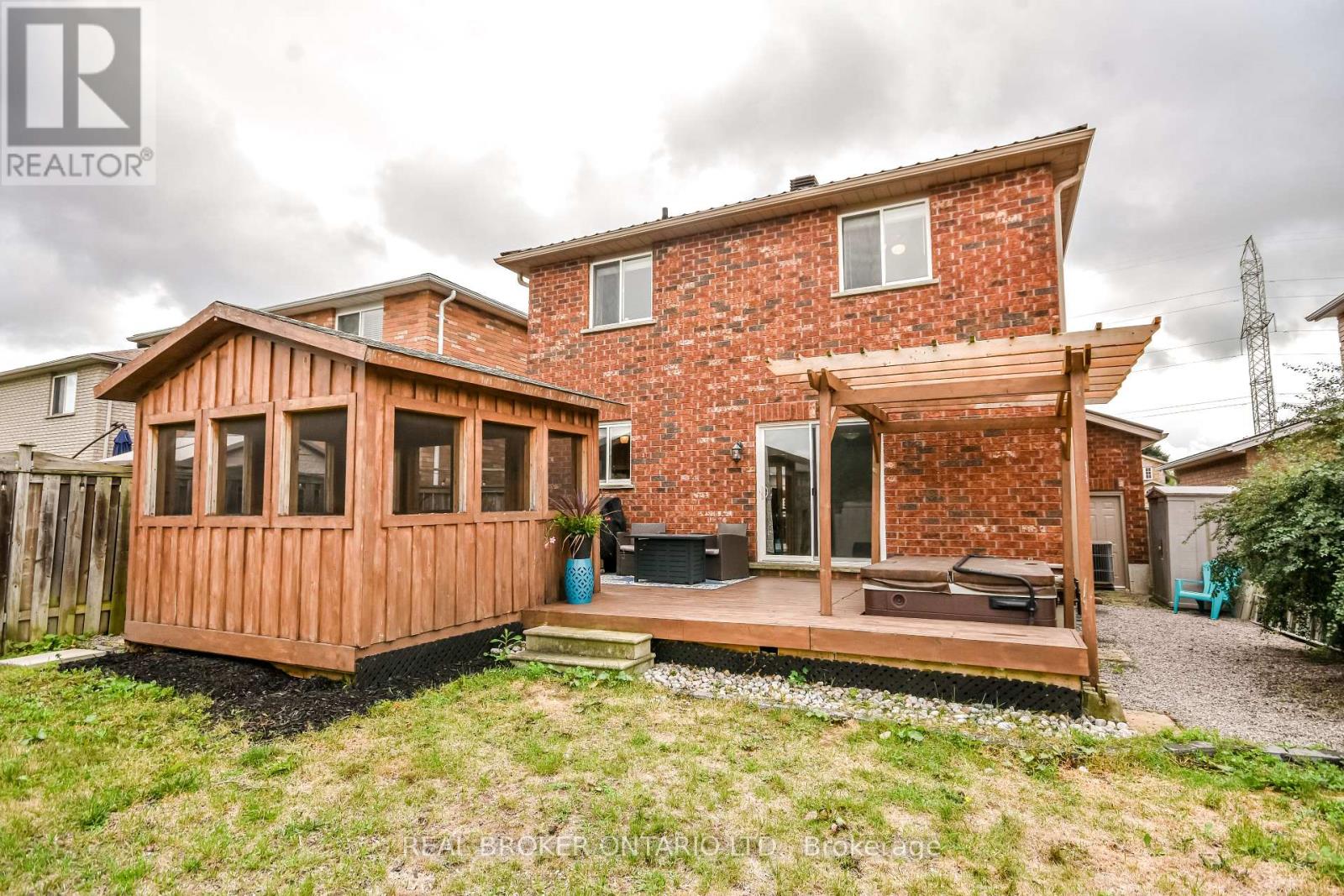 Photo 39 of 210 Pringle Drive, Barrie ON