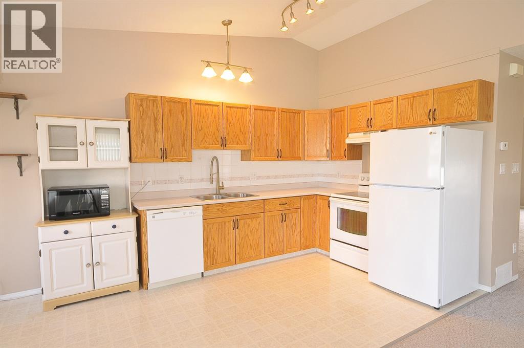 Photo 3 of 9020 64 Avenue, Grande Prairie AB
