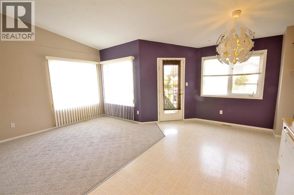 Photo 5 of 9020 64 Avenue, Grande Prairie AB