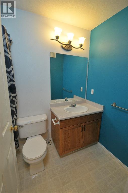 Photo 8 of 9020 64 Avenue, Grande Prairie AB