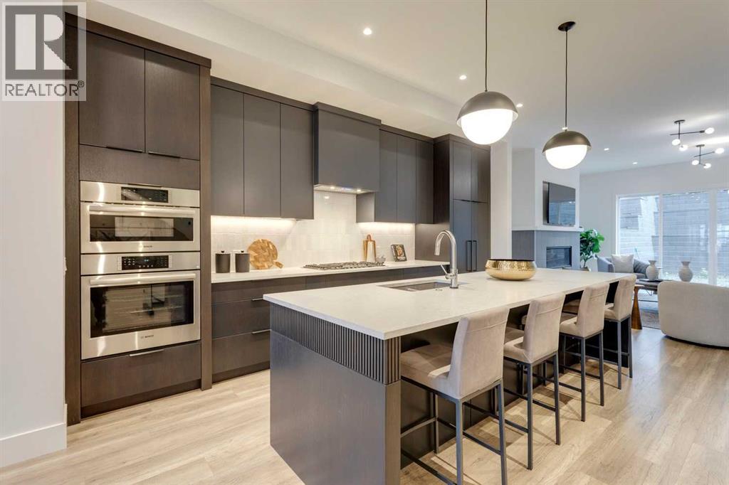Photo 11 of 2036 30 Avenue Sw, Calgary AB