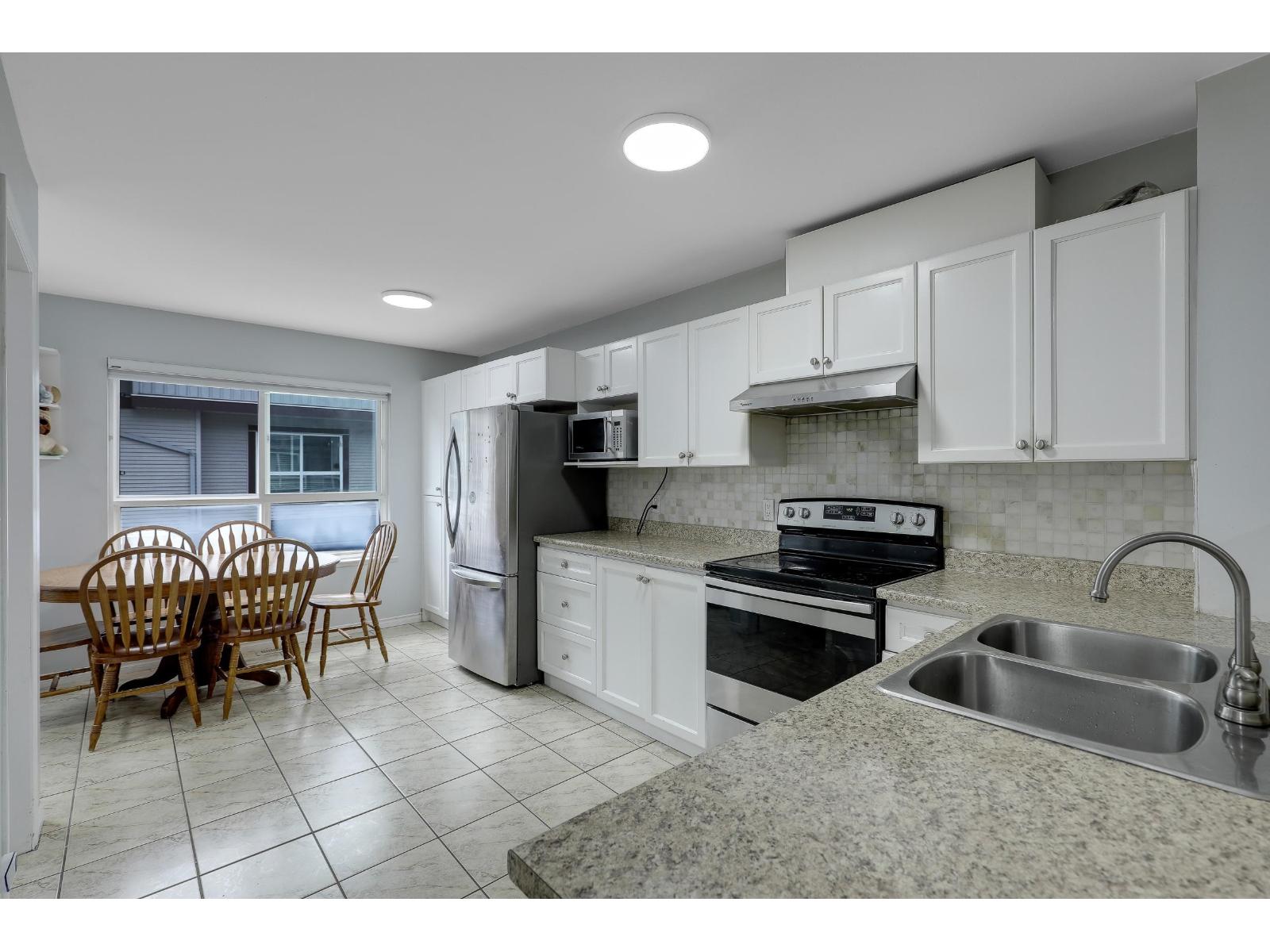 Photo 14 of 2 12730 66 Avenue, Surrey BC