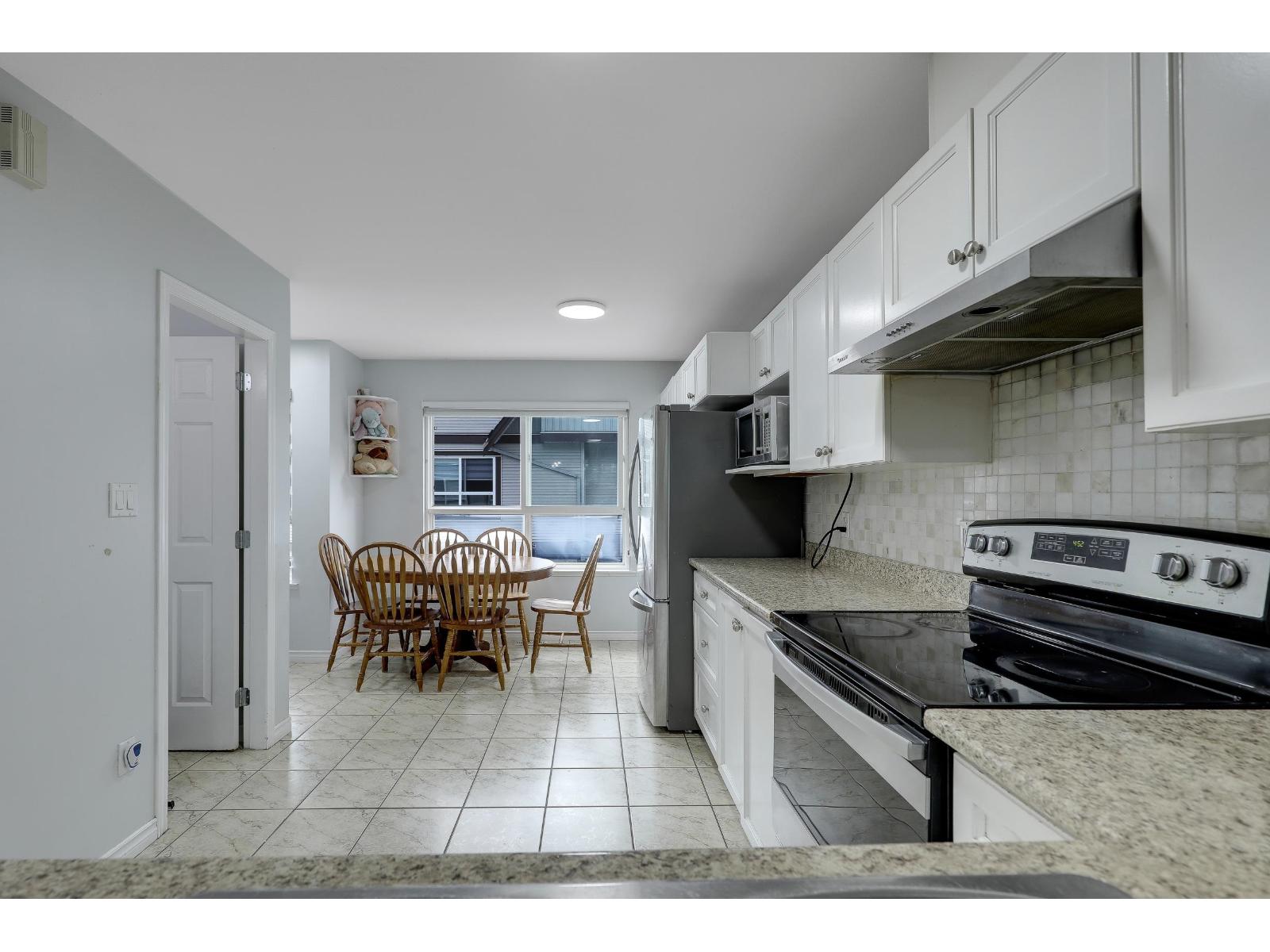 Photo 15 of 2 12730 66 Avenue, Surrey BC