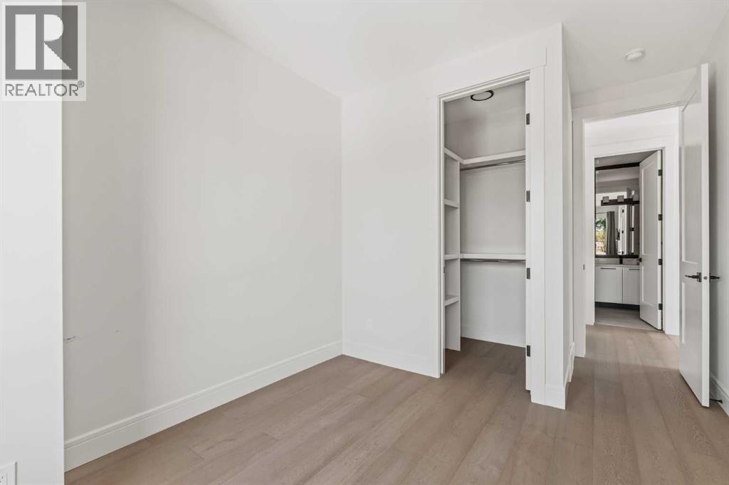 Photo 37 of 1732 47 Avenue Sw, Calgary AB