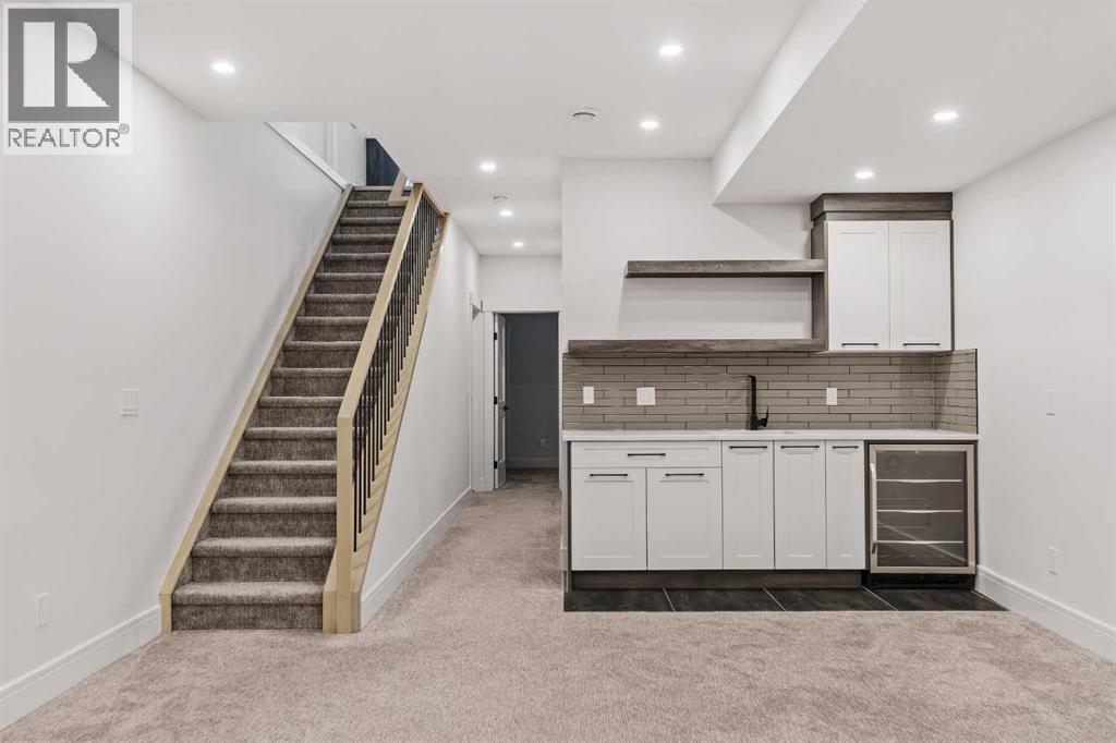 Photo 41 of 1732 47 Avenue Sw, Calgary AB
