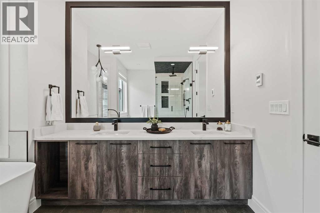 Photo 28 of 1732 47 Avenue Sw, Calgary AB