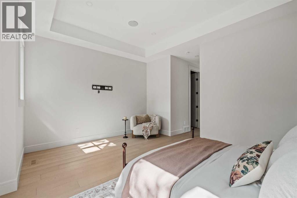 Photo 33 of 1732 47 Avenue Sw, Calgary AB