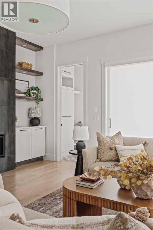 Photo 17 of 1732 47 Avenue Sw, Calgary AB