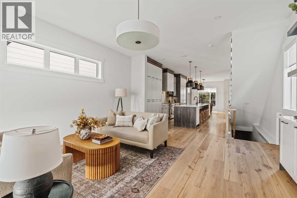 Photo 19 of 1732 47 Avenue Sw, Calgary AB