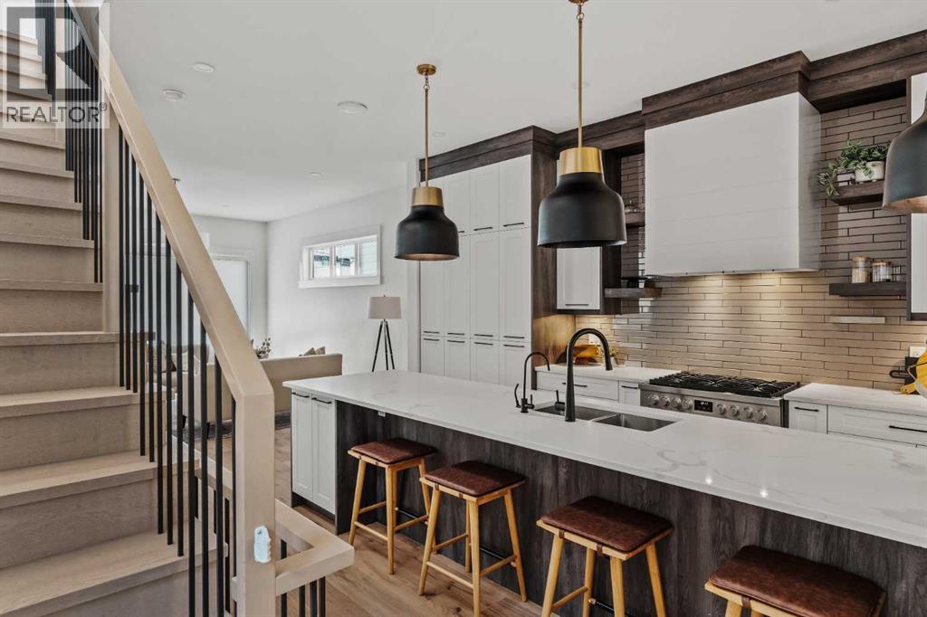 Photo 10 of 1732 47 Avenue Sw, Calgary AB