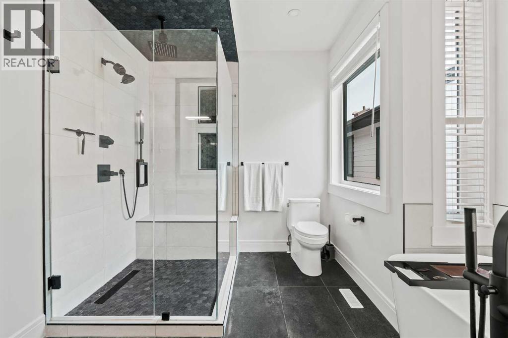 Photo 27 of 1732 47 Avenue Sw, Calgary AB