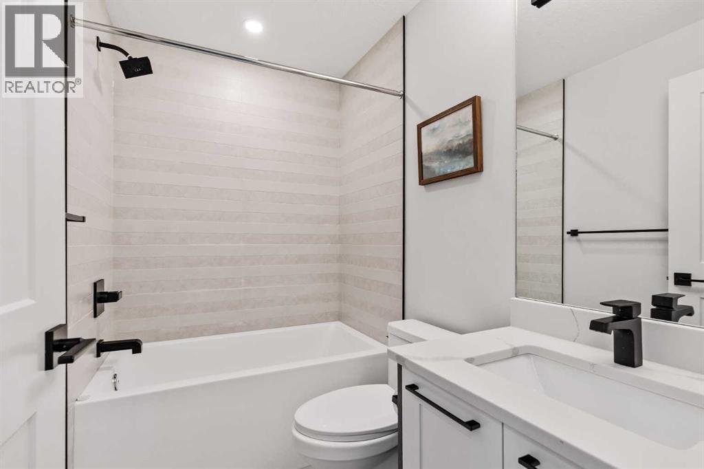 Photo 44 of 1732 47 Avenue Sw, Calgary AB