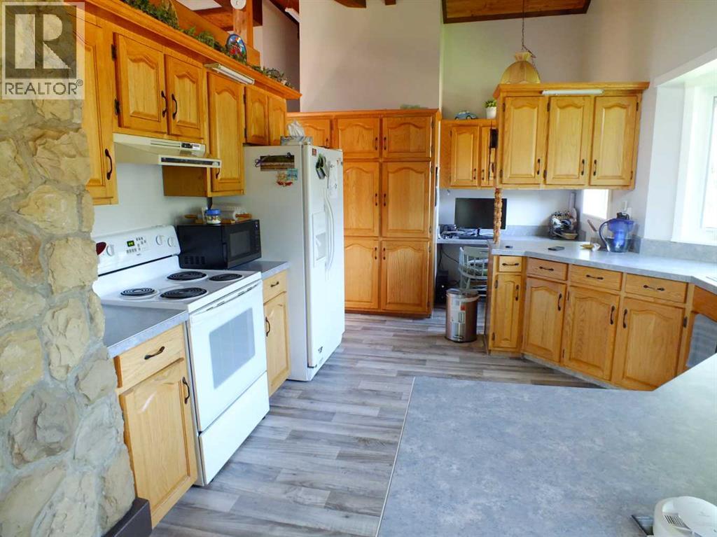 Photo 6 of 207 Moon River Drive, Moon River Estates AB