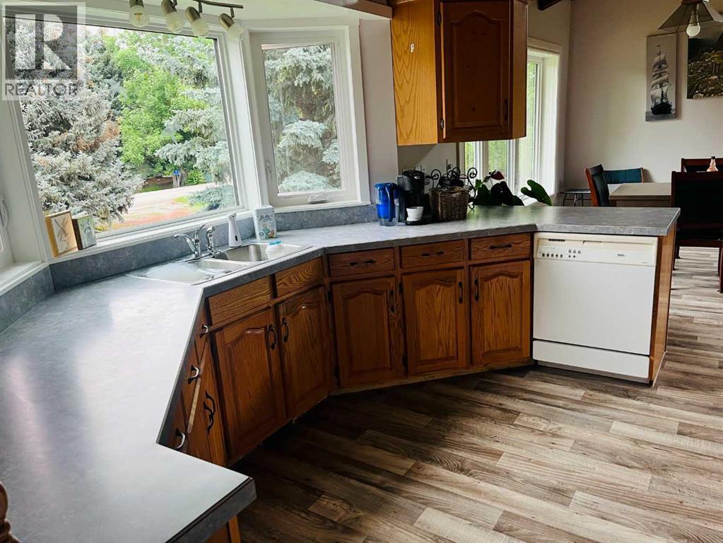 Photo 5 of 207 Moon River Drive, Moon River Estates AB
