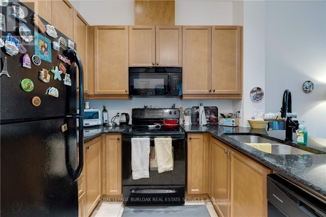 Photo 14 of 111 5327 Upper Middle Road, Burlington ON