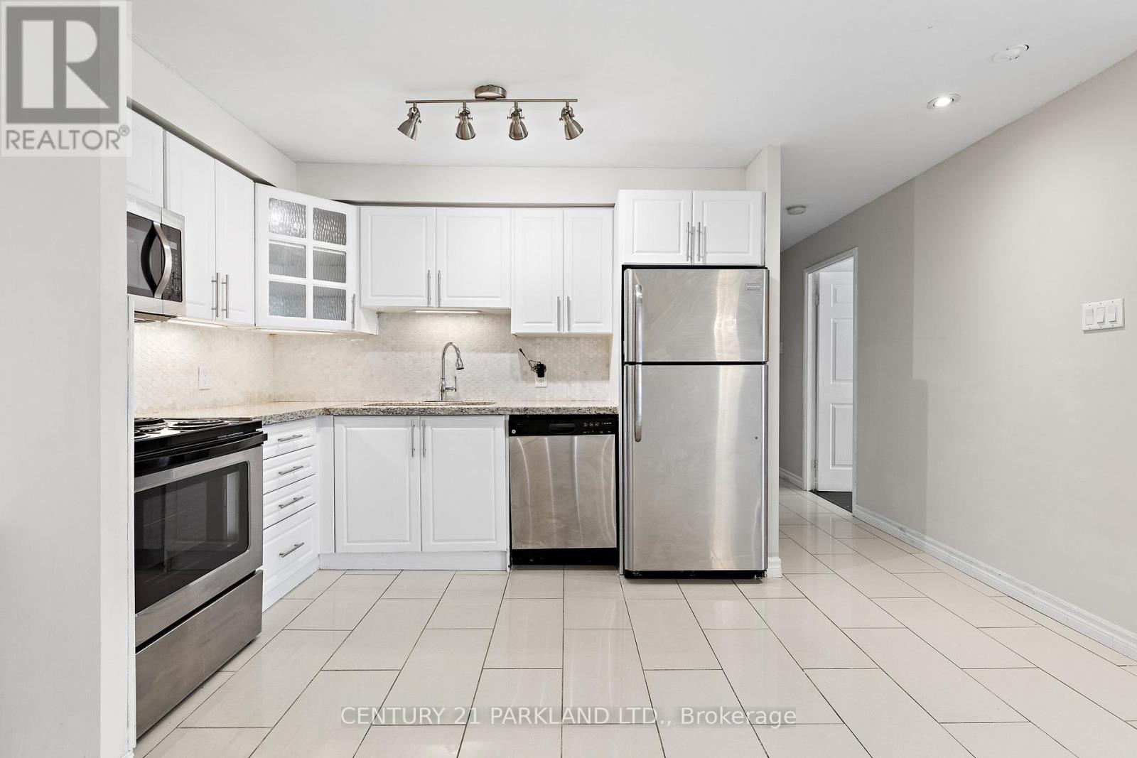 Photo 14 of 112 35 Trailwood Drive, Mississauga ON