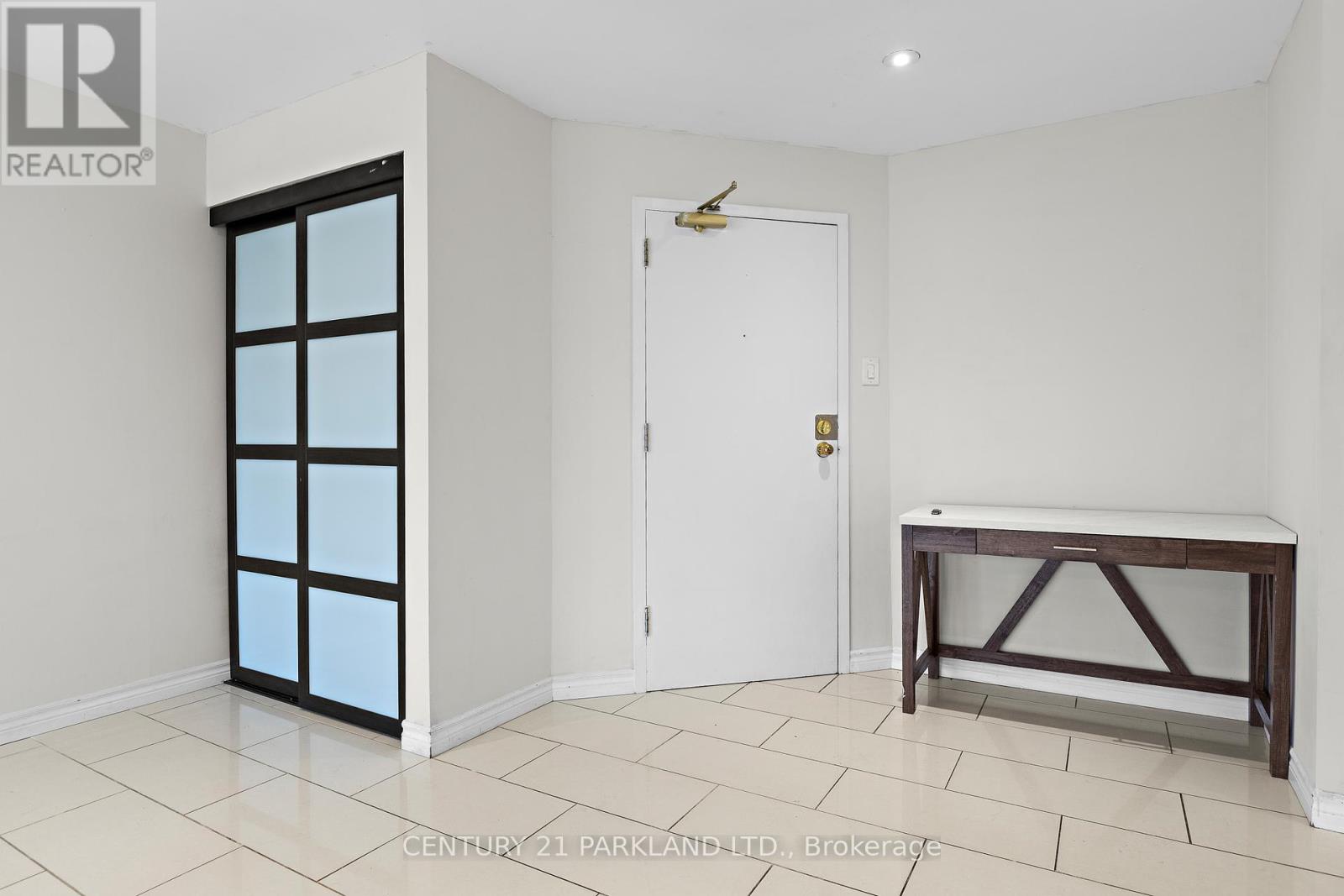 Photo 16 of 112 35 Trailwood Drive, Mississauga ON
