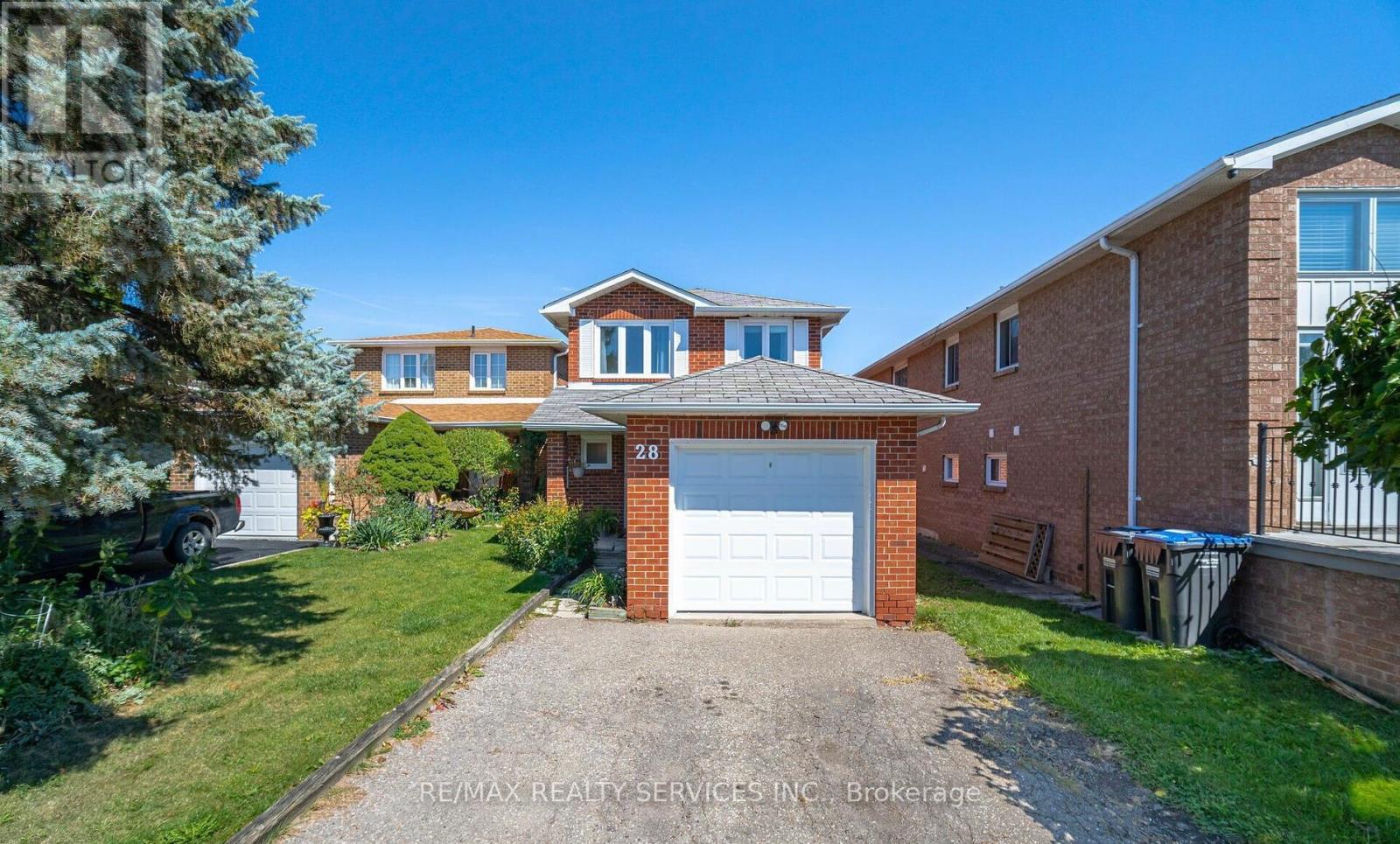 Photo 1 of 28 Panda Lane, Brampton ON