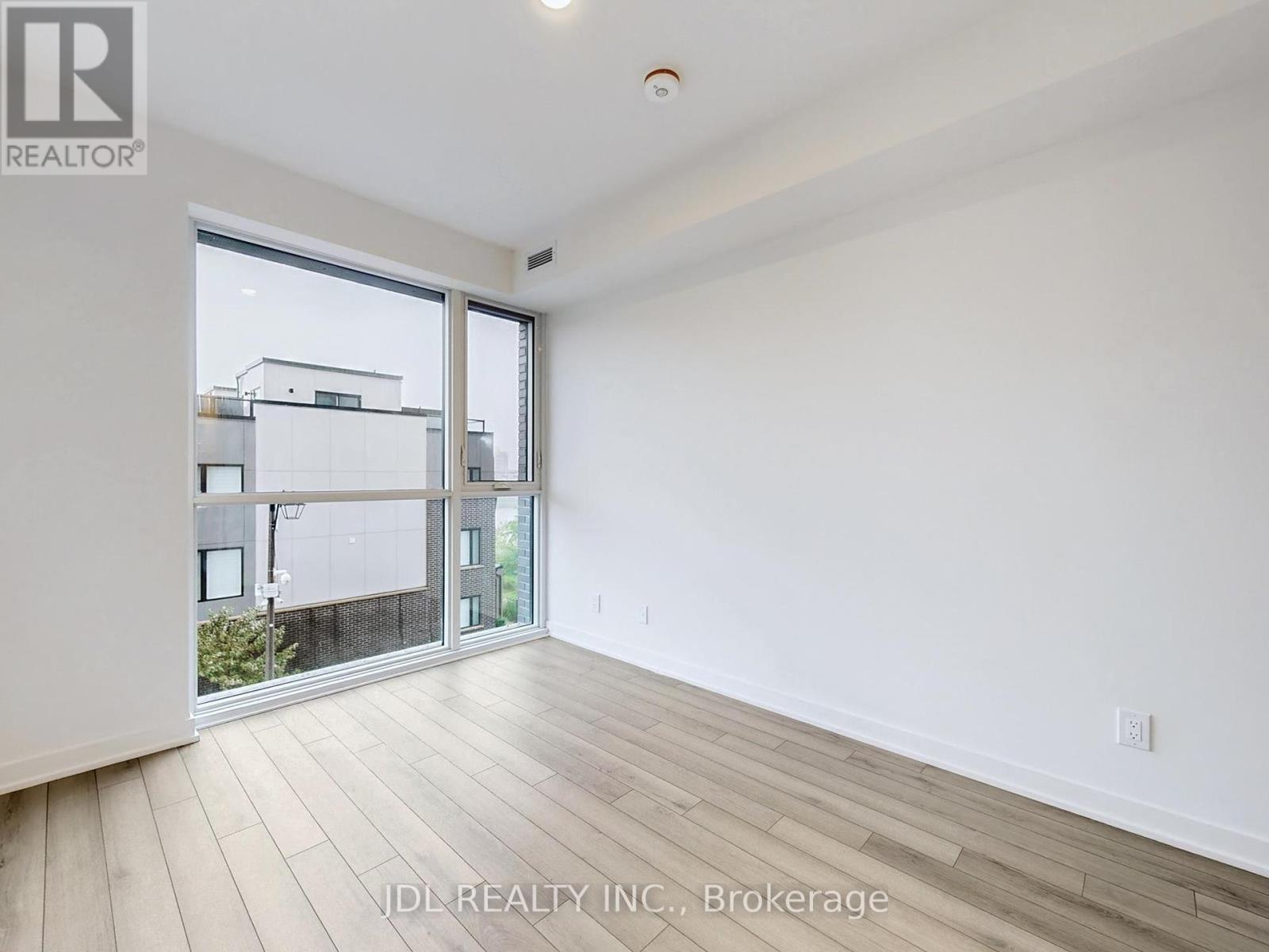 Photo 20 of 309 3079 Trafalgar Road E, Oakville ON
