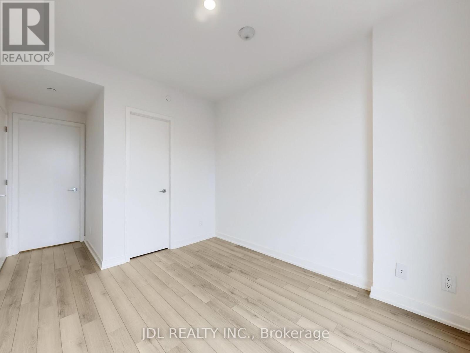 Photo 22 of 309 3079 Trafalgar Road E, Oakville ON