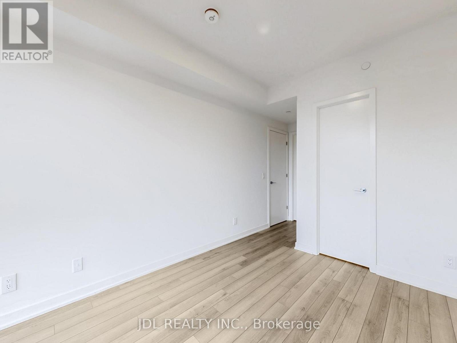 Photo 23 of 309 3079 Trafalgar Road E, Oakville ON