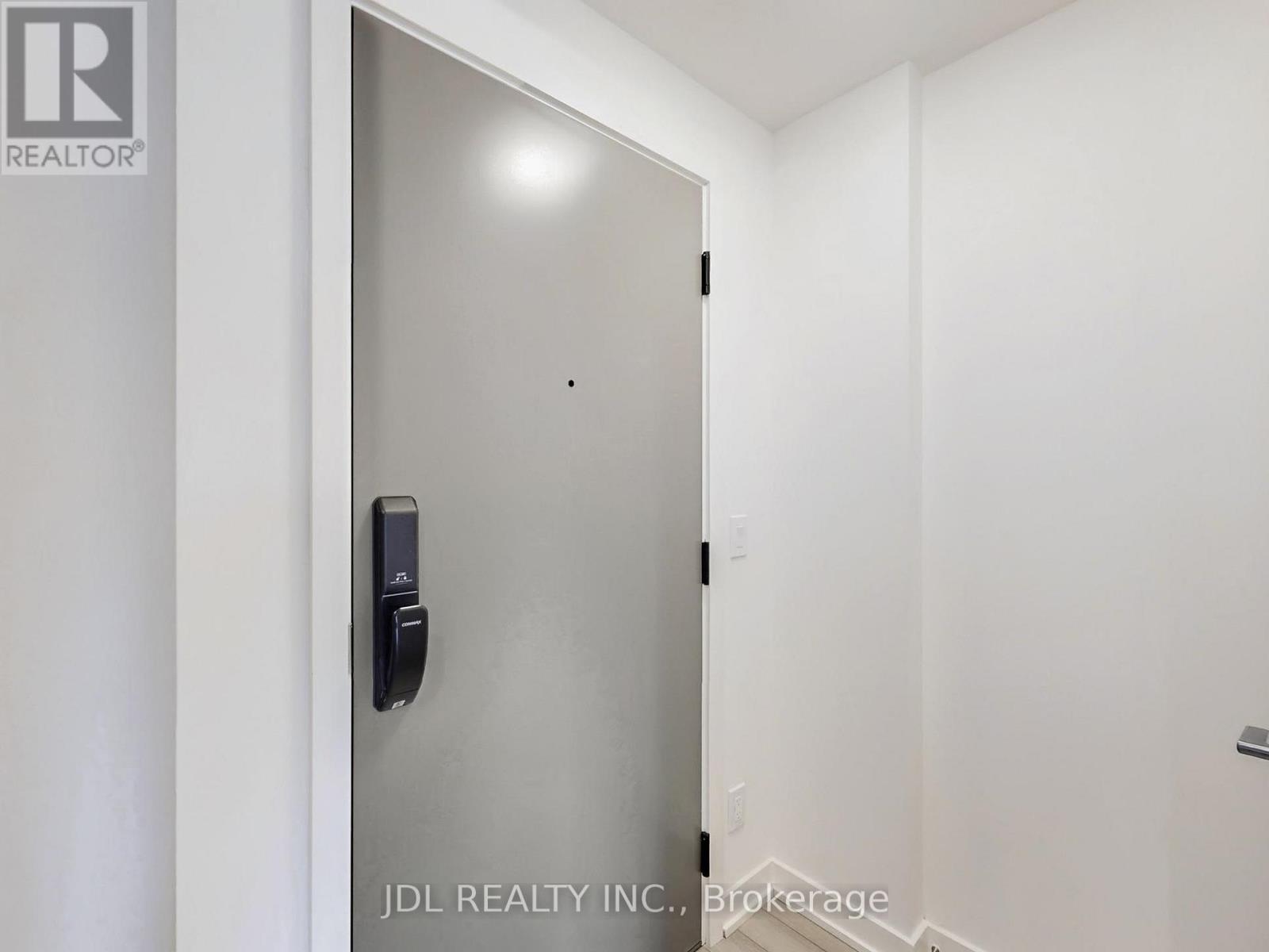 Photo 34 of 309 3079 Trafalgar Road E, Oakville ON