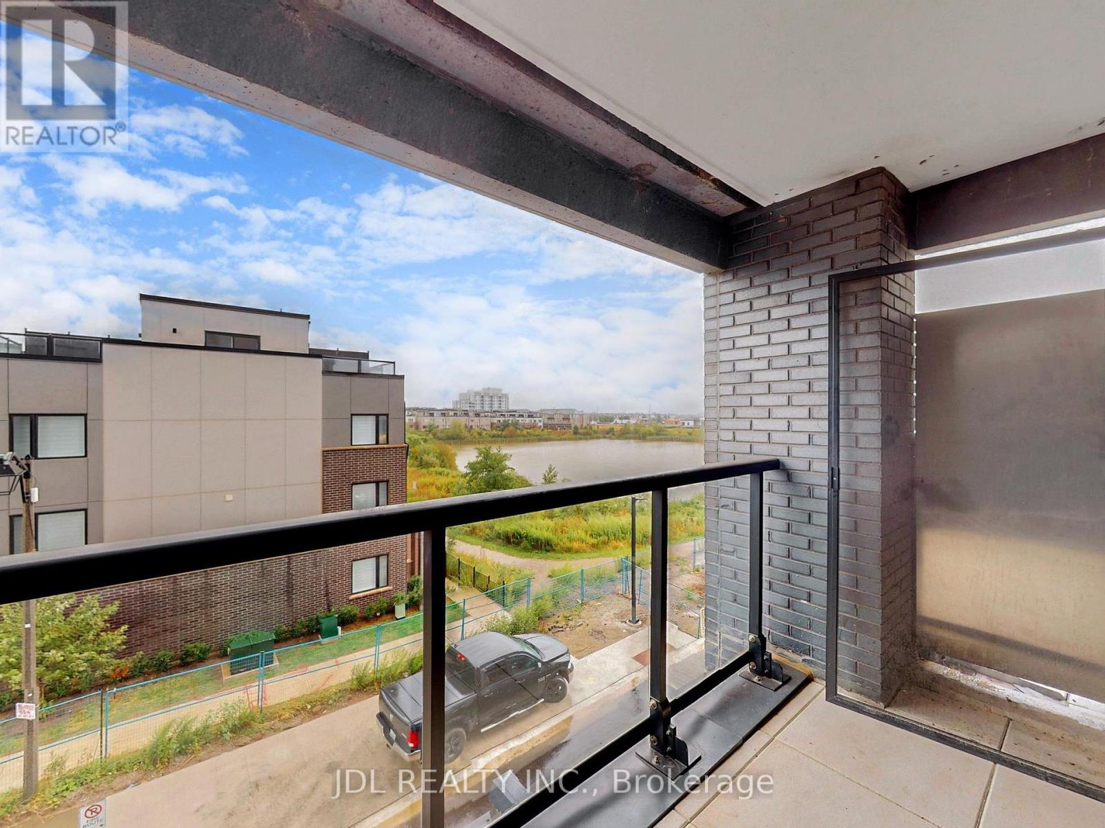 Photo 36 of 309 3079 Trafalgar Road E, Oakville ON